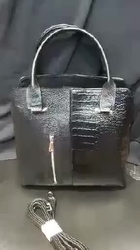 کیف زنانه چرم طبیعی گاوی باضمانت نامه کتبی.کیف چرم.کیف زنانه مجلسی.کیف زنانه رسمی.کیف اداری زنانه.کیف زنانه چرم طبیعی.