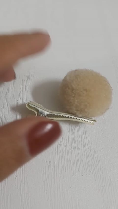 گیره فانتزی حالت دهنده مو بسیار زیبا 