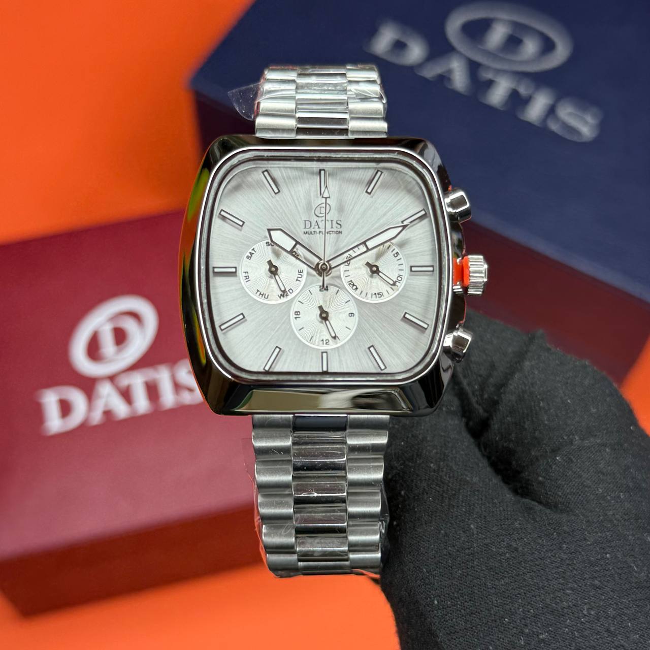 ساعت مردانه اورجینال مارک داتیس DATIS موتور ژاپن سه موتور فعال (فول تایم) همراه با جعبه و پاکت اصلی کد 1925016