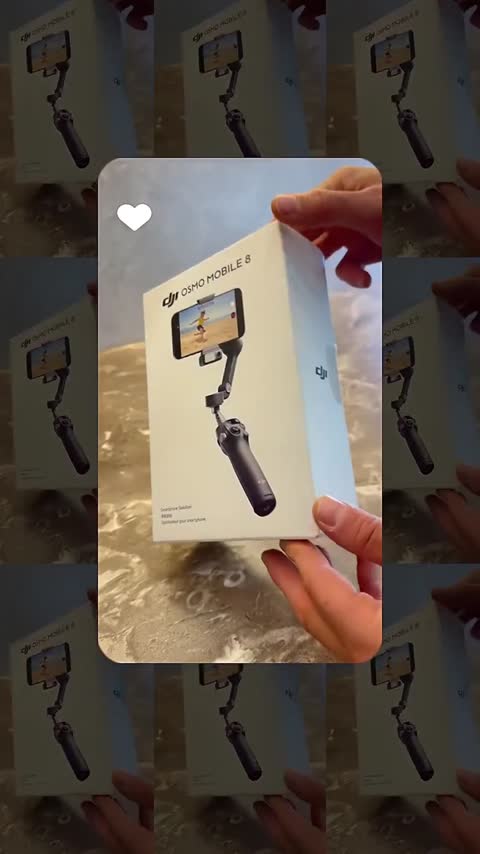 گیمبال حرفه ای موبایل مدل DJI Osmo Mobile 8 Smartphone Gimbal ( چرخش 360 درجه و قابلیت دنبال کردن سوژه auto tracking)