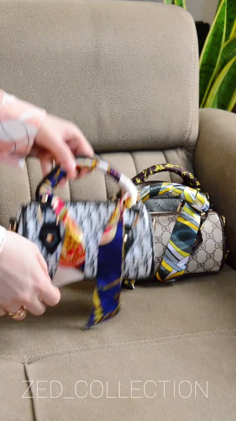 مینی بگ Louis Vuitton اسکارف دار 