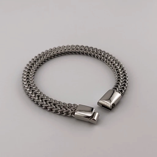 دستبند کارتیر سیاه قلم دوبل مردانه کد dsd23690 گالری موژان حیدری
