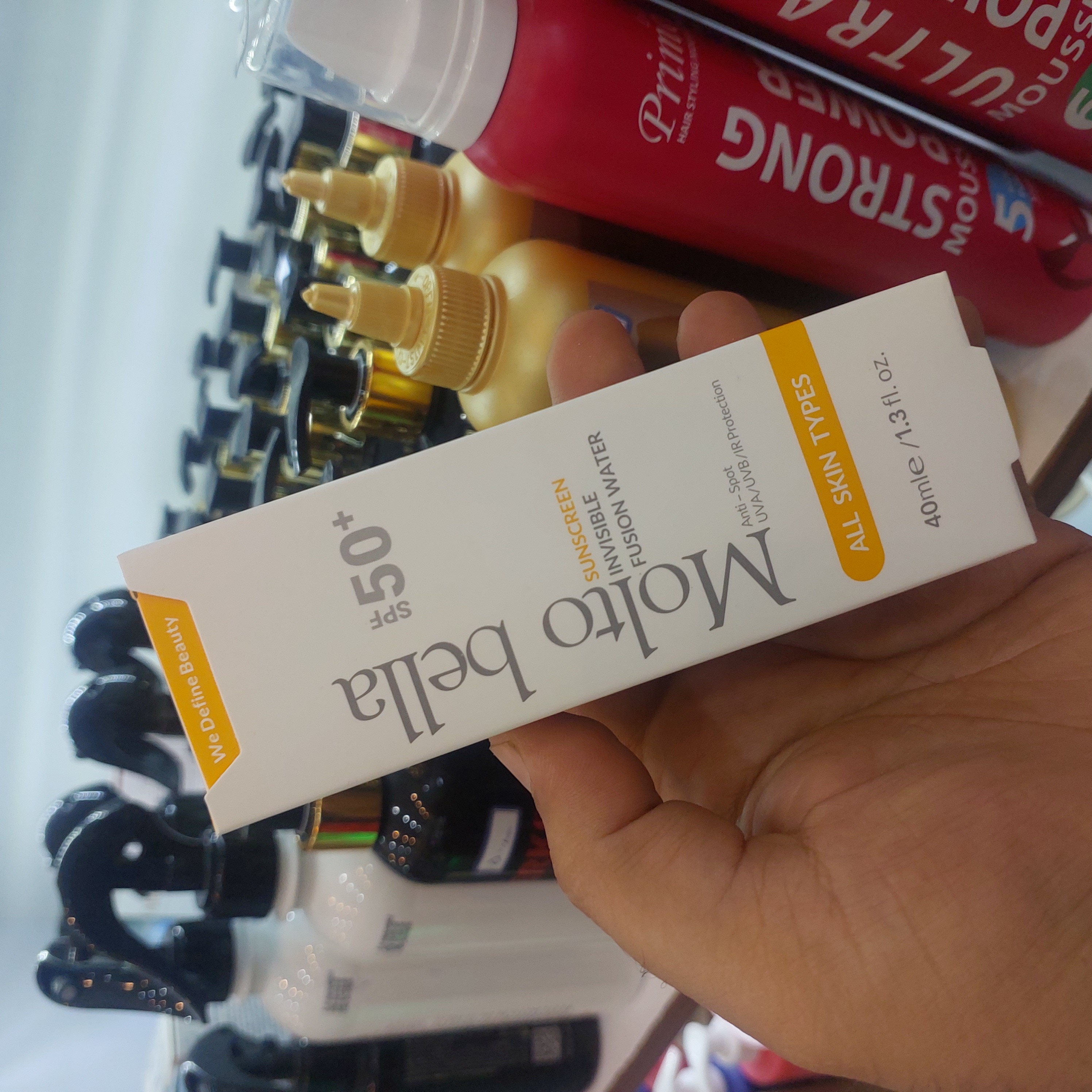 ضد آفتاب ضدلک SPF50 بی رنگ مولتو بلا