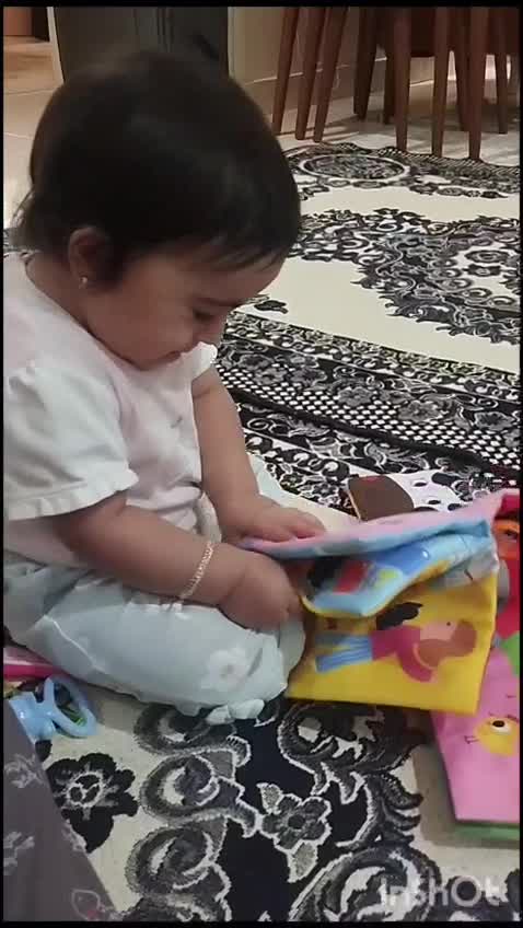 کتاب پارچه ایی سوت دار 4 تایی