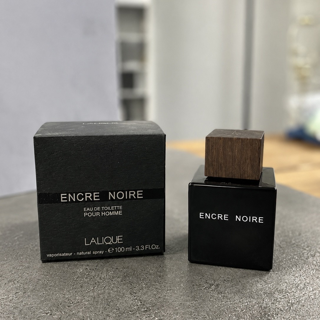 عطر انکر نویر لالیک Lalique Encre Noire