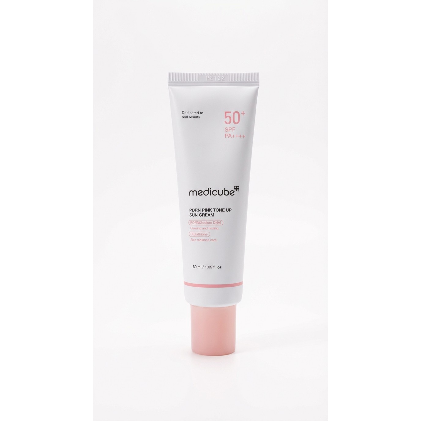 کرم ضدآفتاب مدیکیوب SPF 50 مدل Pink Tone Up