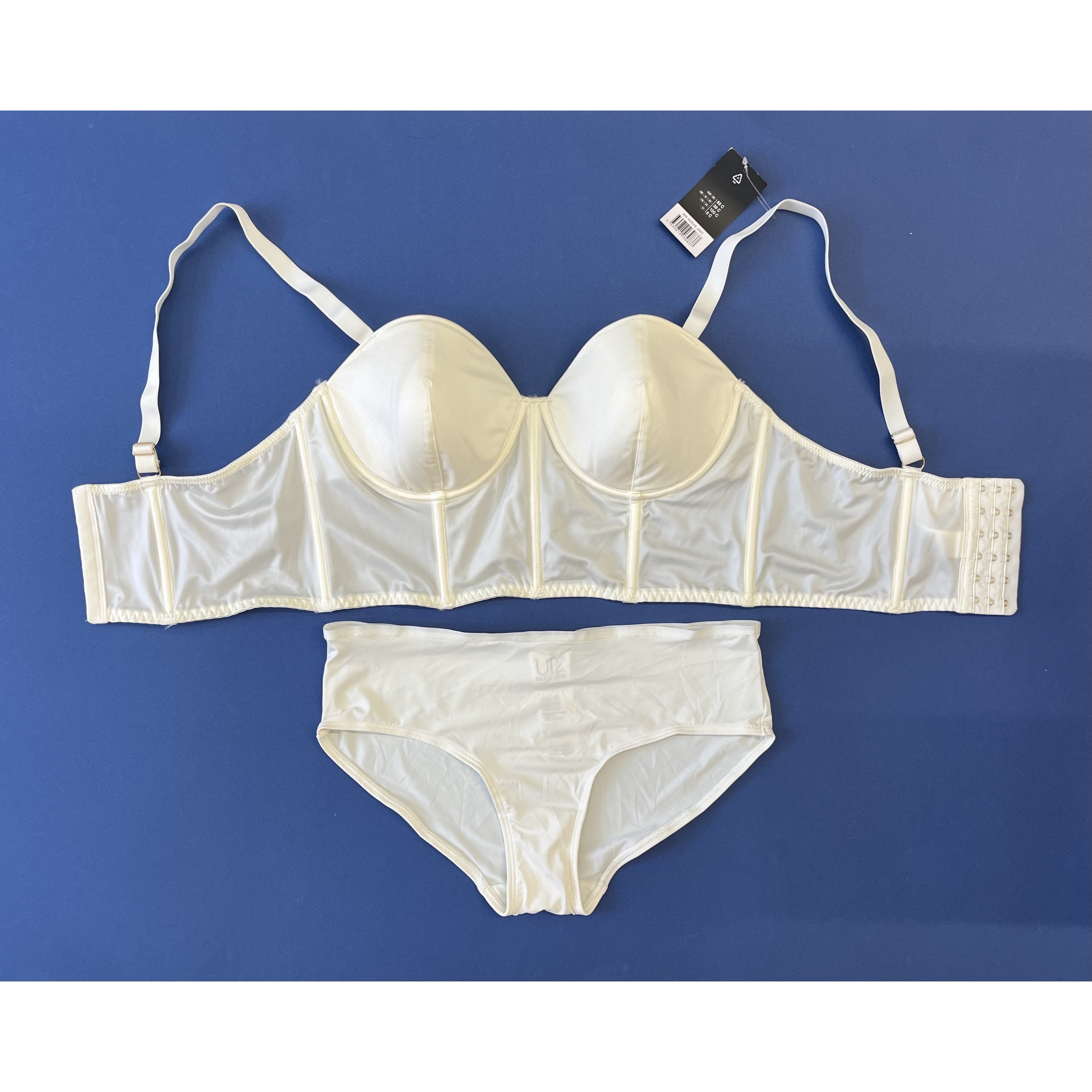 کرست سفید اسمارا esmara سایز 80C و 85C
