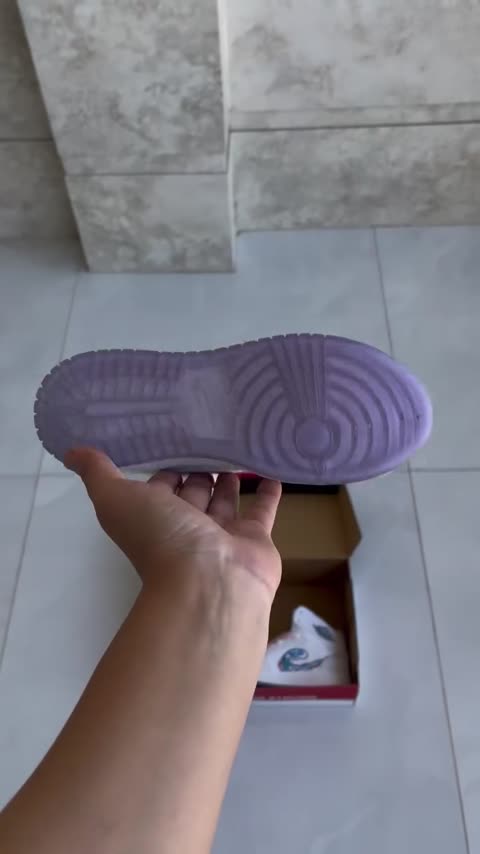 کتونی جردن لبوبو سایز 37/40