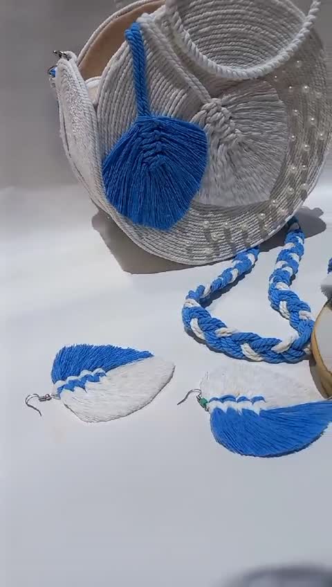 ست صندل و کیف مکرومه .قابل سفارش 