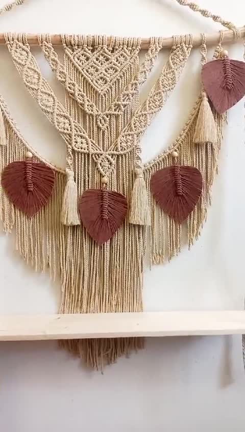شلف مکرومه .تلفیق چوب و نخ 