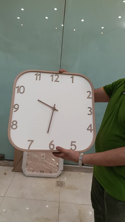 ساعت دیواری مینیمال مربعی کد M021، سفارشی(پس کرایه)