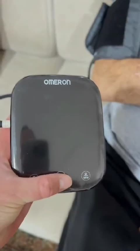 فشار سنج امرن omeron N-9 سخنگوی فارسی شارژی تمام لمسی کیف دار
