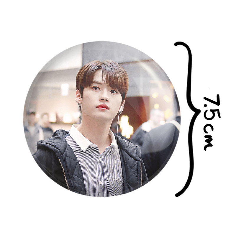 آینه جیبی خندالو طرح لی نو گروه استری کیدز Stray Kids مدل تاشو کد 11859 – با بهترین کیفیت