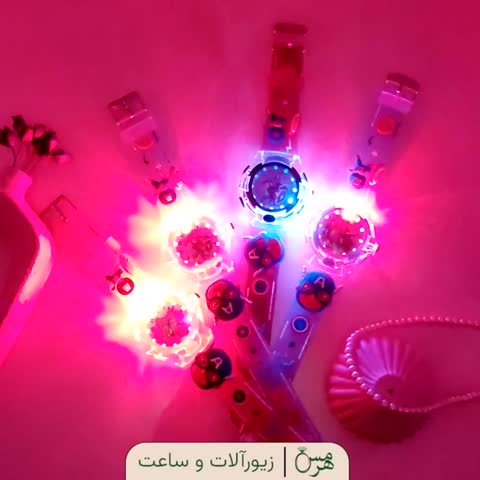 ساعت مچی بچگانه طرح کاپیتان امریکا (موزیکال، چراغ دار و اسپینری)