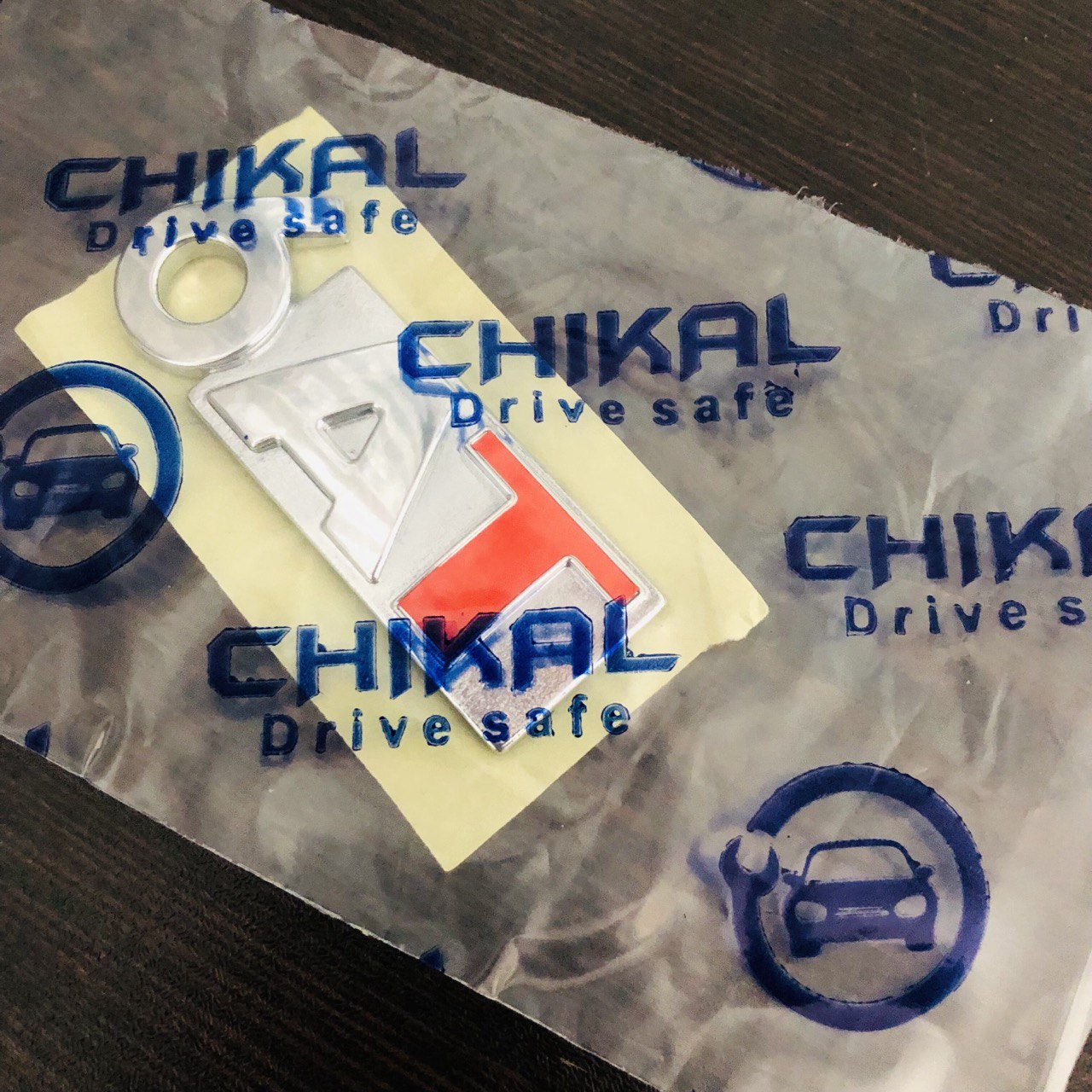 آرم گلگیر خودرو چیکال مدل K-319-6AT مناسب برای هایما S5