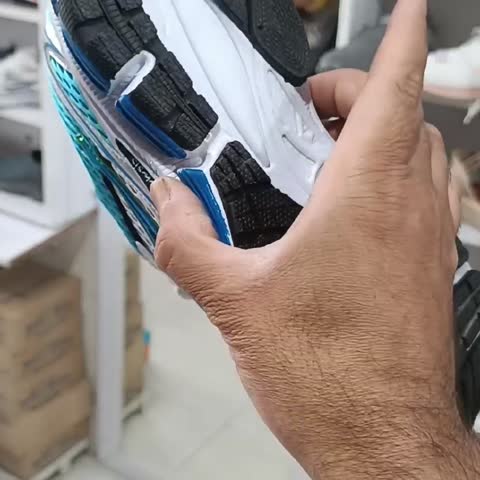 کتونی ساکونی سفید