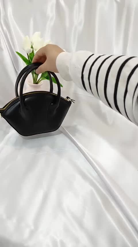کیف آبان