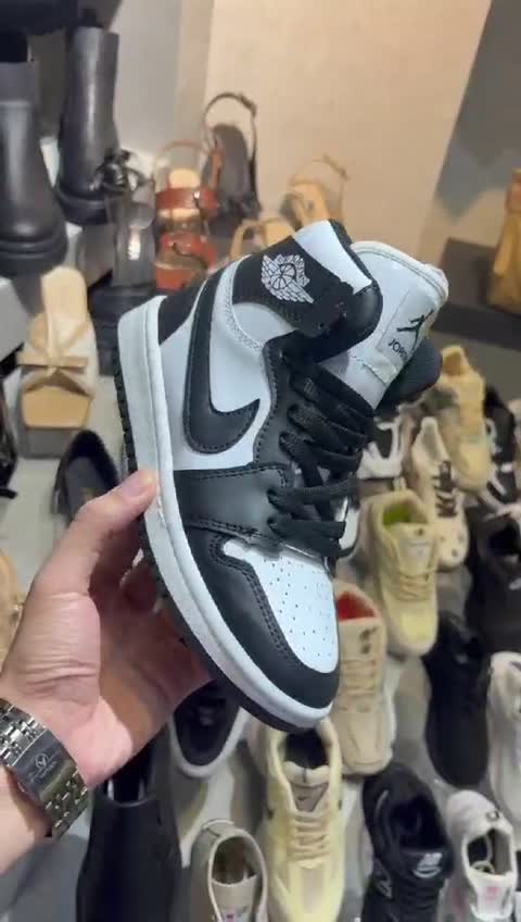 کتونی نایک جردن وان ساق دار مشکی کلاسیک زنانه دخترانه کفش ونس کتانی اسپورت نایکی NIKE نیم ساق طبی چرم بندی سصچهش لژ دار