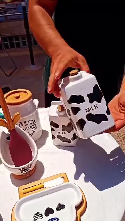 بطری شیر طرح گاو سرامیکی 