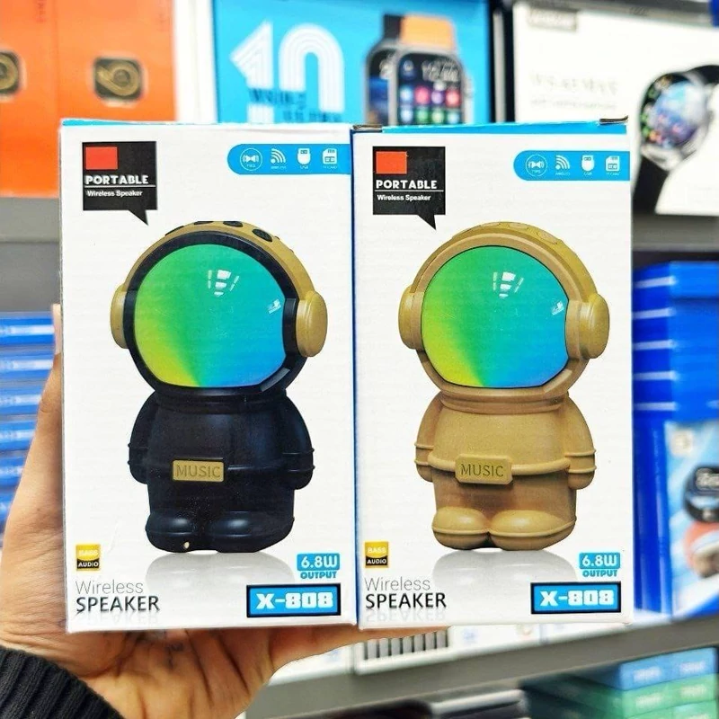 اسپیکر بلوتوثی فضانورد مدل X808 قابل حمل با چراغ LED
