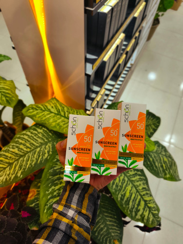 کرم ضد آفتاب رنگ طبیعی دابل شیلد شون مدل Schon DOUBLE SHIELD NORMAL DRY SKIN SPF 50 پوست خشک و نرمال حجم 50 میلی لیتر