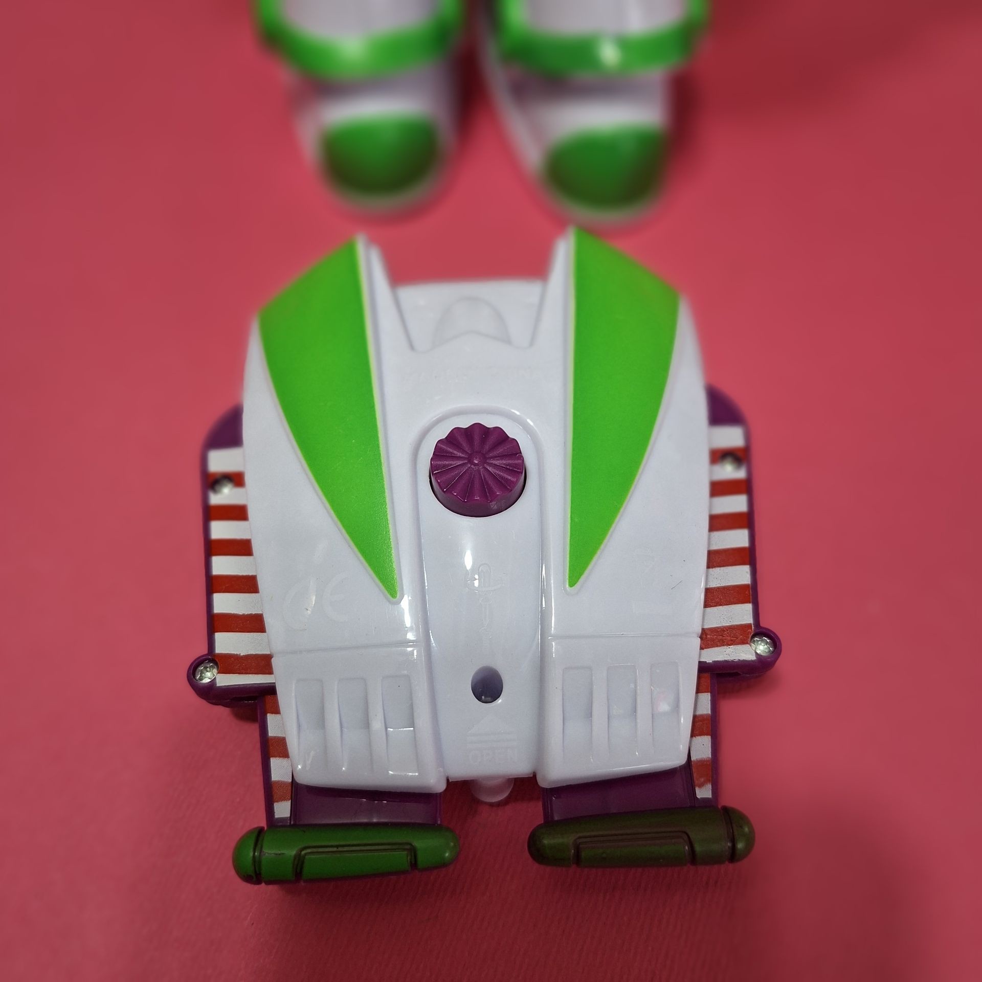 ربات اسباب بازی مدل بازلایتر انیمیشن توی استوری bazz lightyear کد 5
