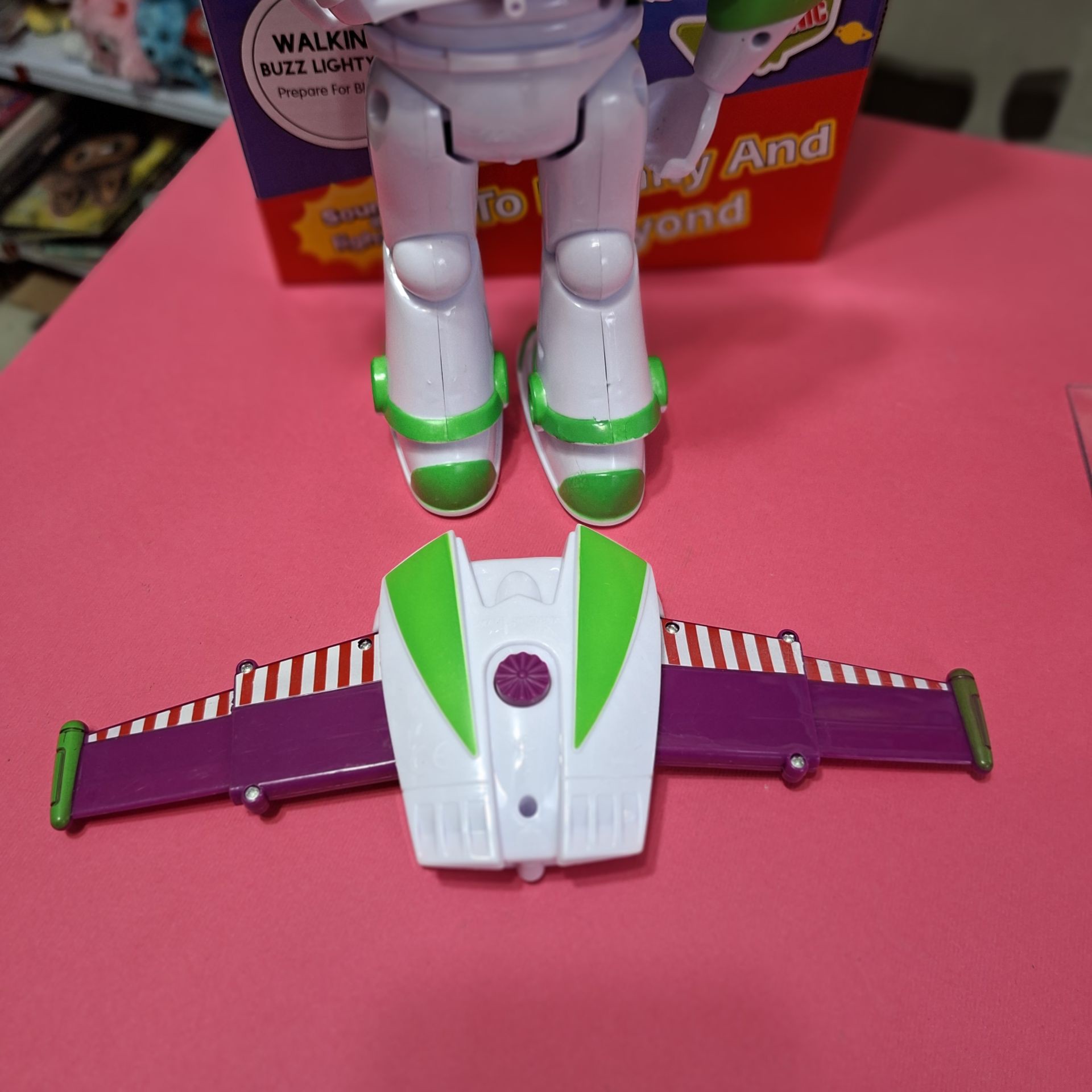 ربات اسباب بازی مدل بازلایتر انیمیشن توی استوری bazz lightyear کد 5