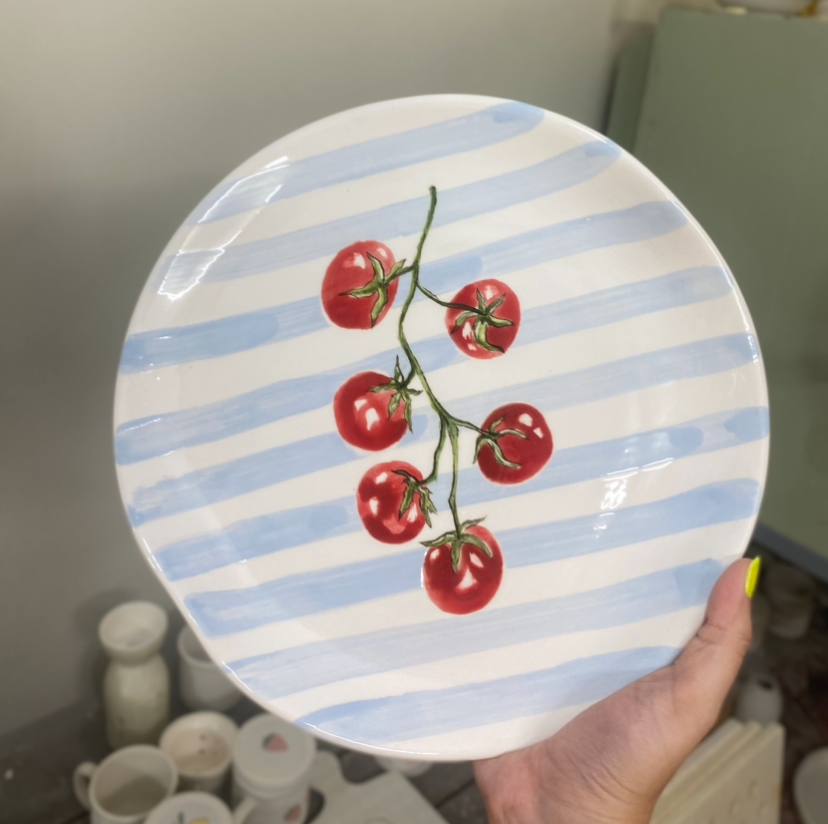 بشقاب دفرمه گوجه