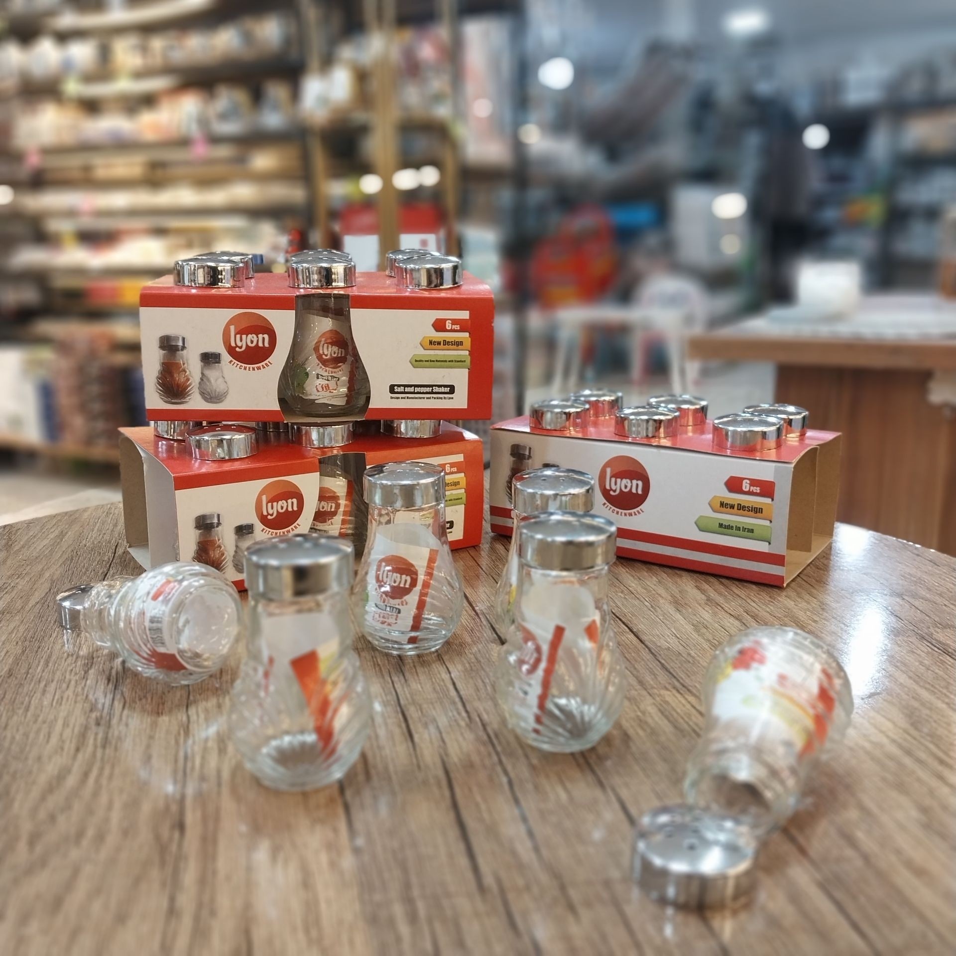 انواع نمکپاش شیشه ای 6 عددی / لیون (Lyon)، لایون (Lion)
