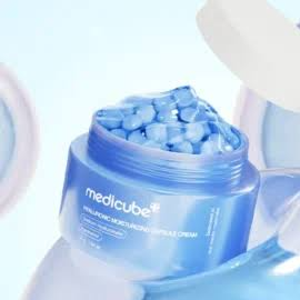 کرم کپسولی هیالورونیک اسید مدی کیوب Medicube آبرسان و مرطوب کننده پوست وزن 55 گرم