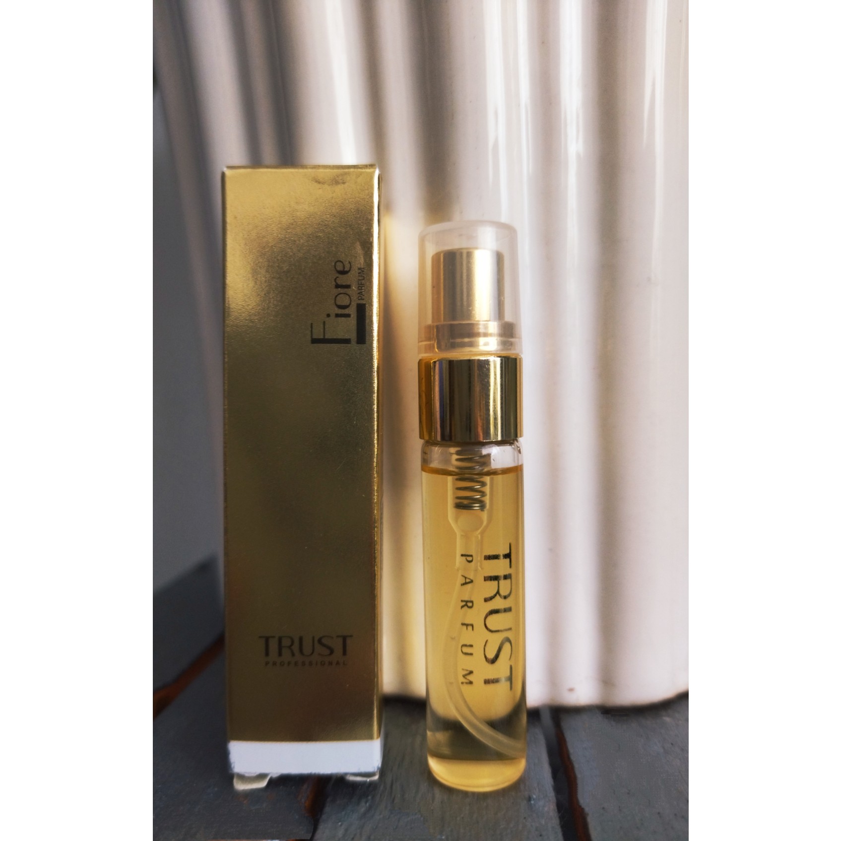 عطر زنانه Fiore تراست