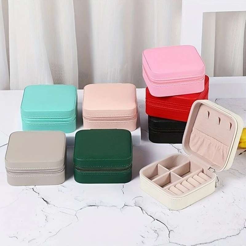 جعبه جوهرات مسافرتی مربع کد L576 (پس کرایه)