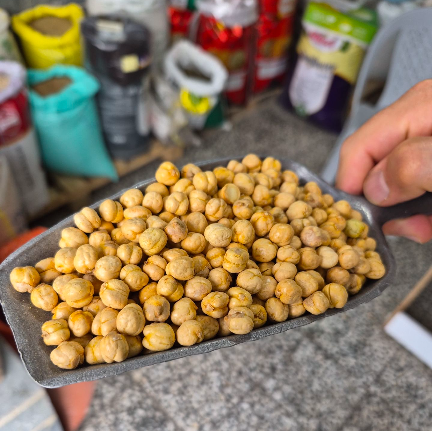 نخودچی ممتاز اعلا بسیار ترد و تازه بسته 500 گرمی