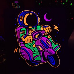 تابلو بلکلایت فضانورد سایز30در20 BLACKLIGHT