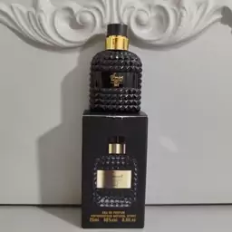 عطر والنتینو گرم و تلخ