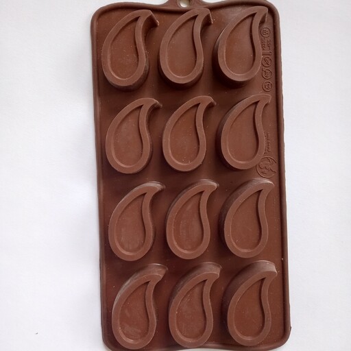 قالب شکلات،ژله،پاستیل طرح زیبای بته جقه ، اندازه 20در 10،،جنس عالی سیلیکونی