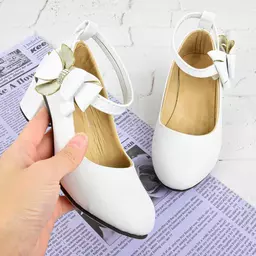 کفش دخترانه مدل پاشنه پهن 3.5 سانتی دور مچ بند پاپیونی کد 361720 رنگ سفید سایز 25تا36