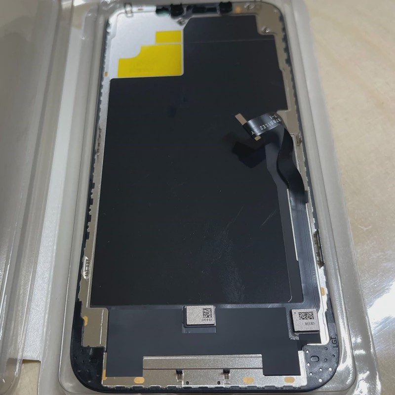 LCD آیفون 12پرومکس