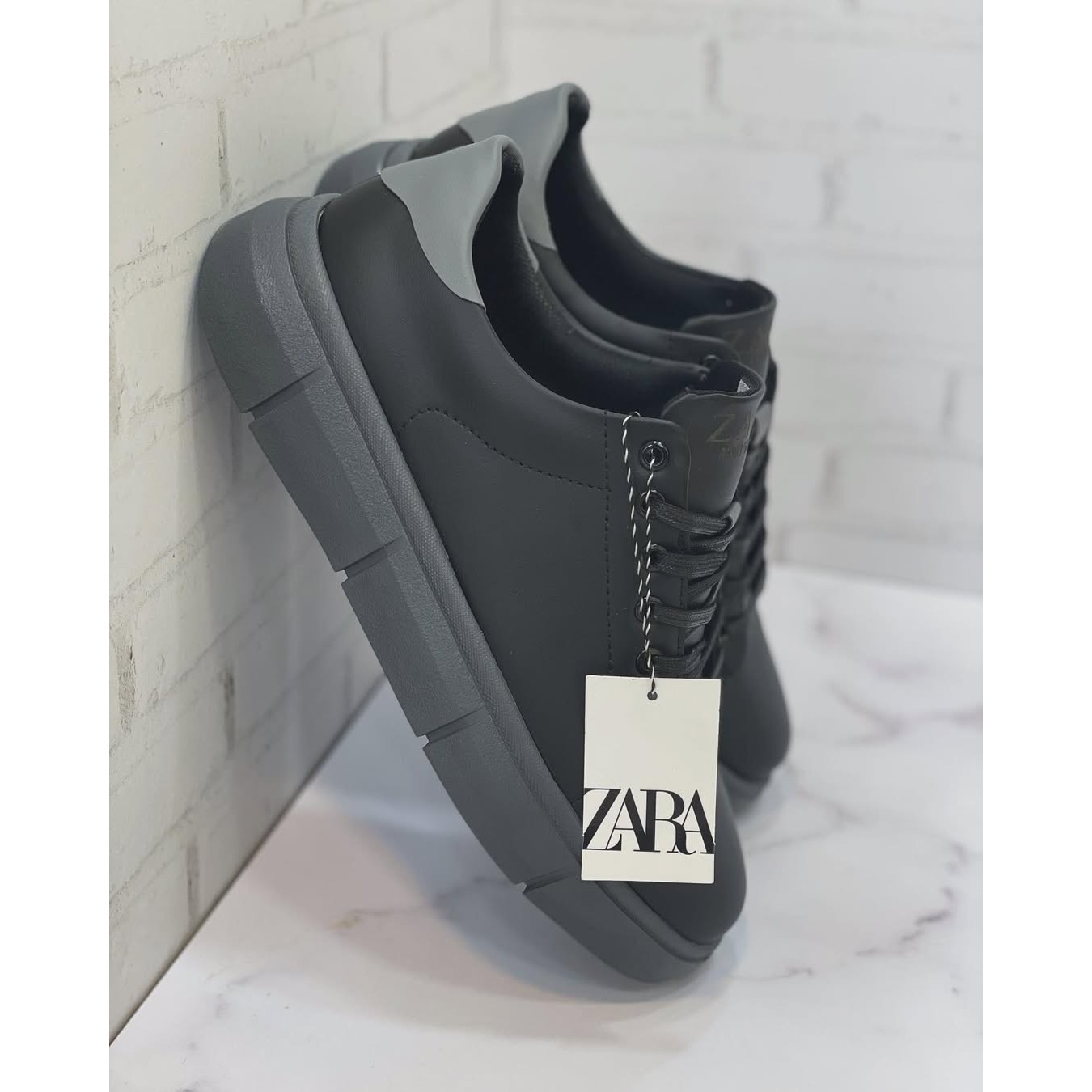 ونس اسپرت مردانه ZARA شیک و باکیفیت