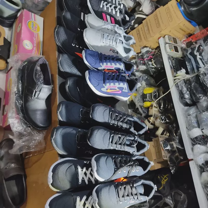 کفش کتانی حراجی دور دوخت سایز 37تا40