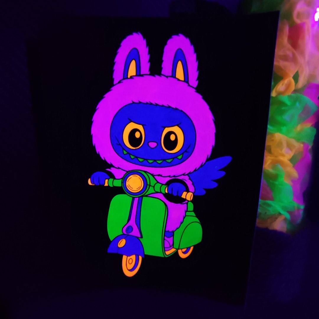 تابلو بلک لایت طرح لبوبو چهار Blacklight