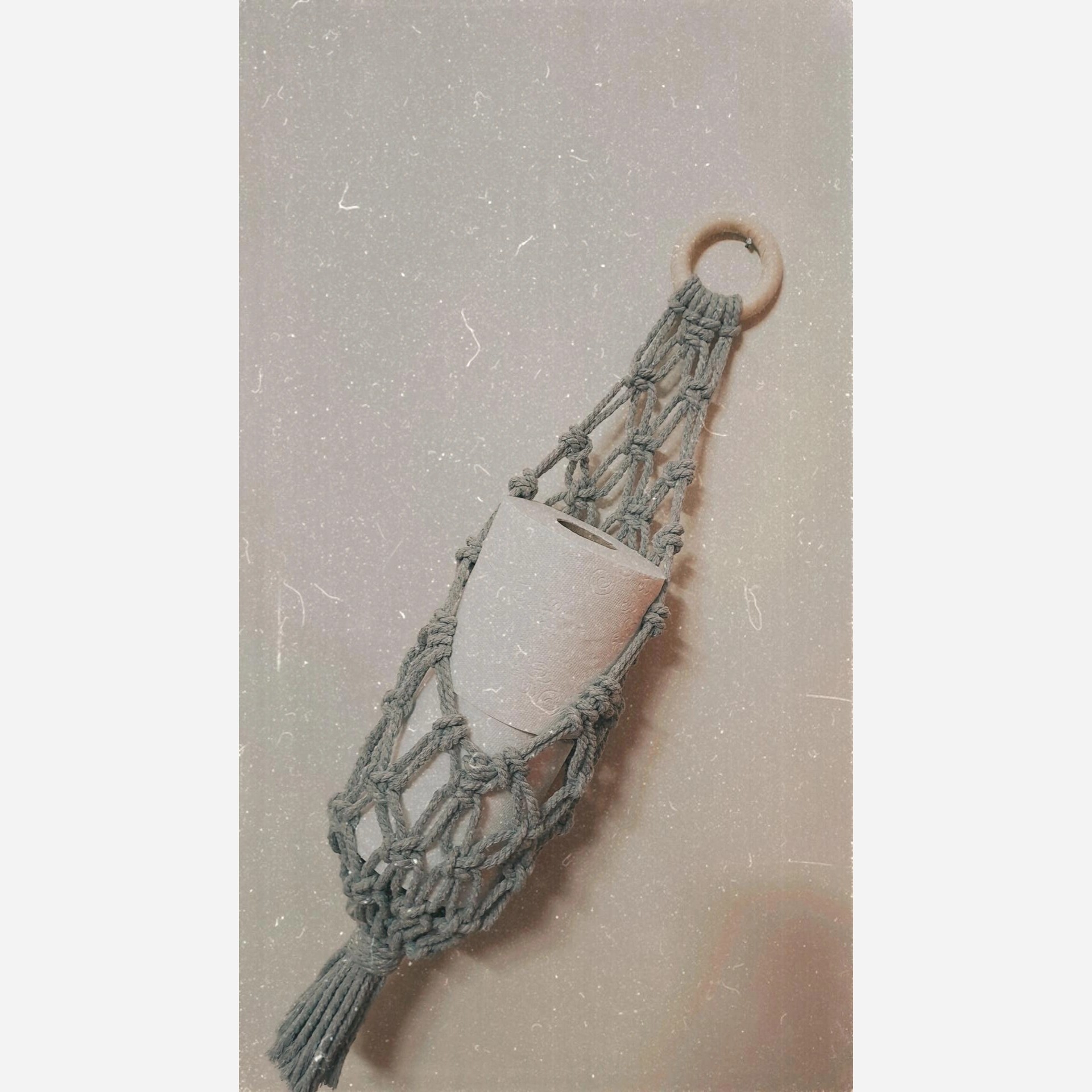 آویز دستمال لوله ای