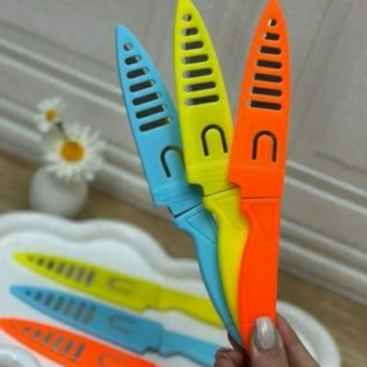 چاقوی غلافدار