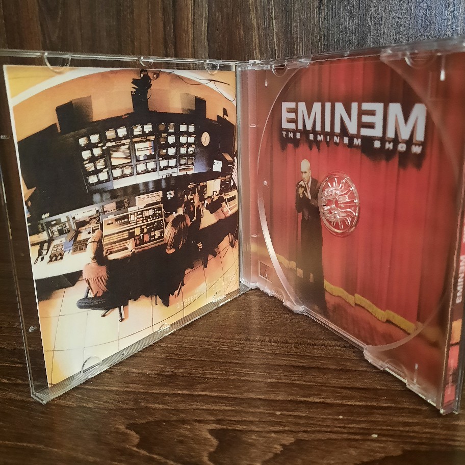 آلبوم موسیقی امینم شو The Eminem show اثر Eminem