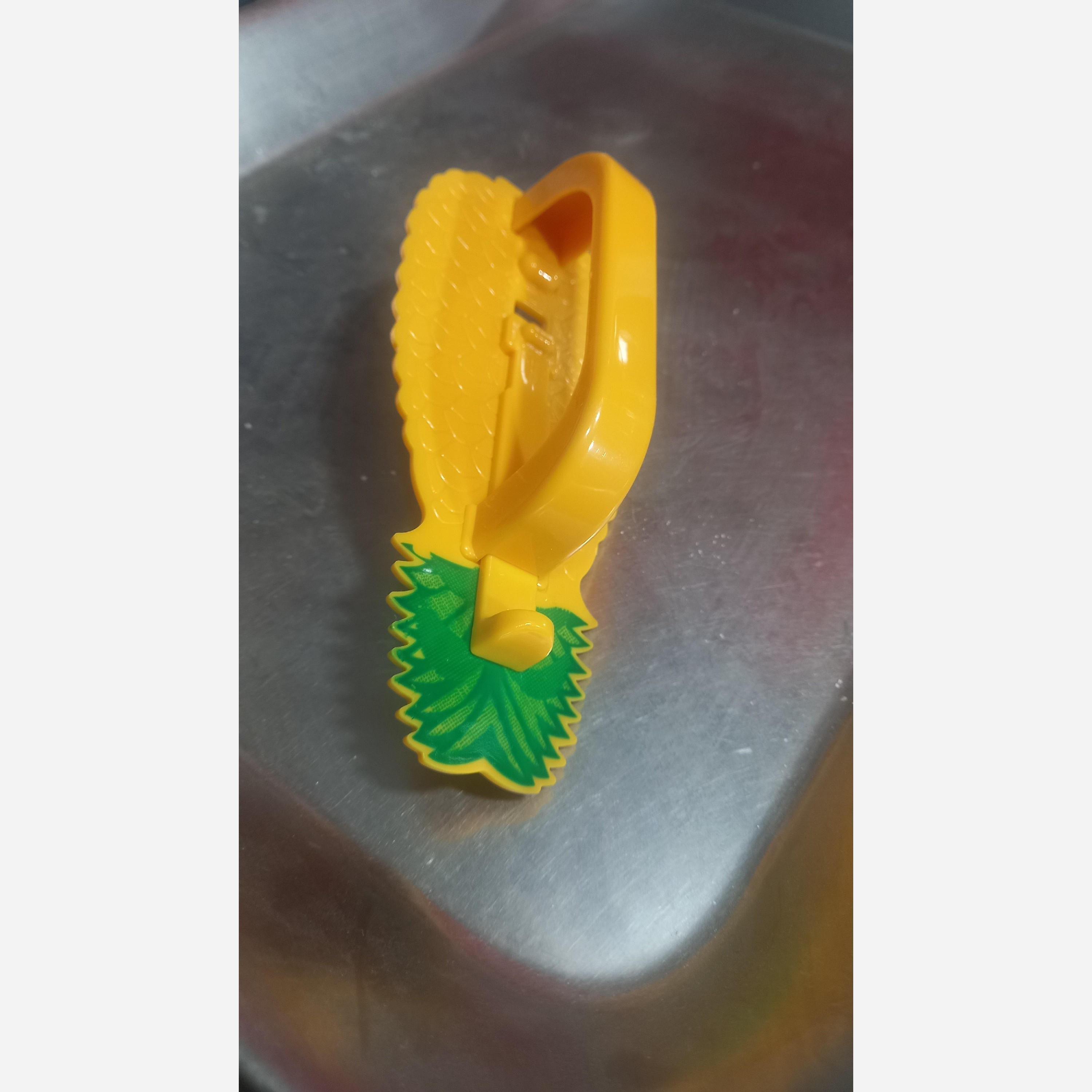 حلقه کن اناناس،