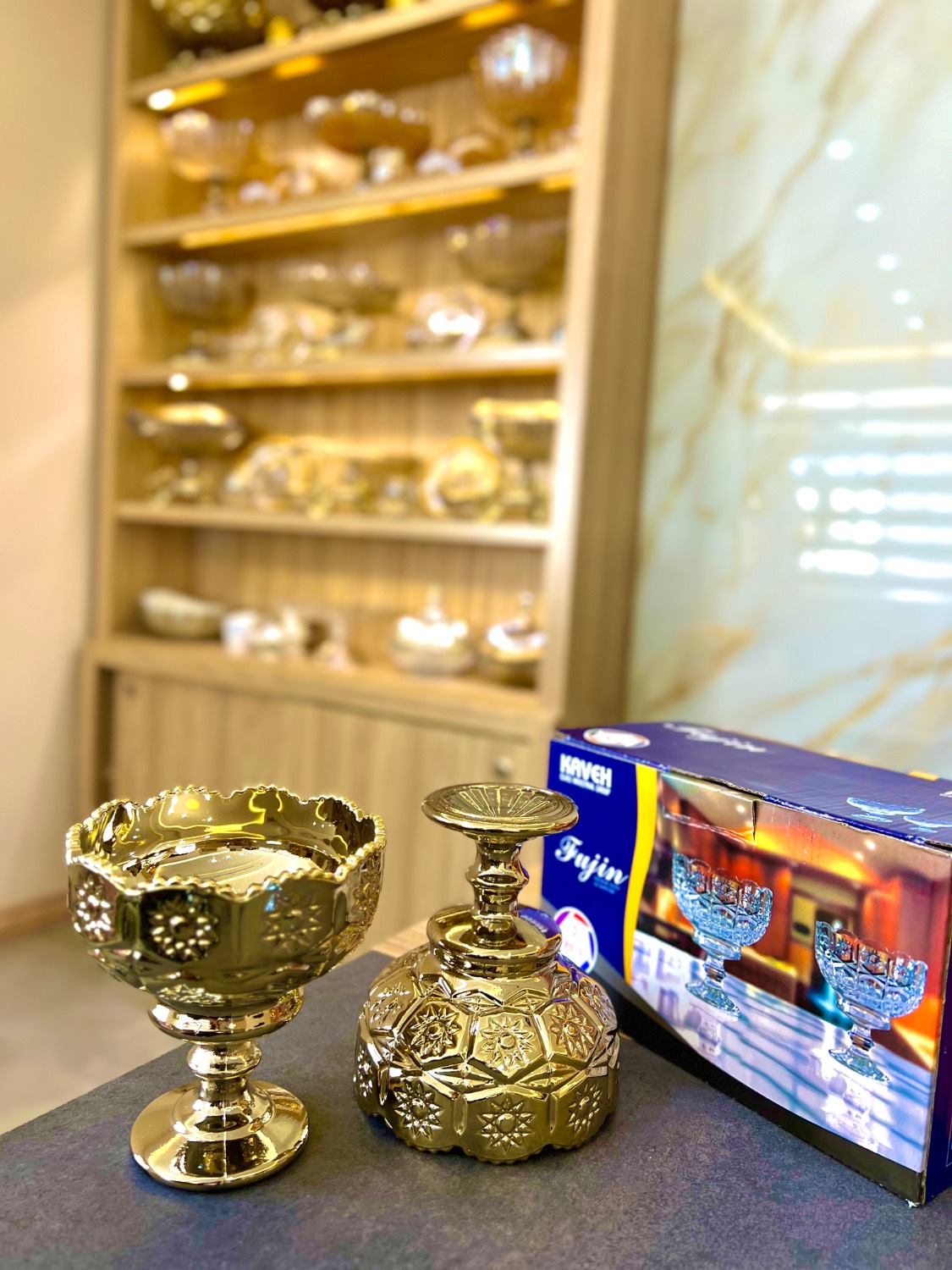 شکلات خوری پایه دار