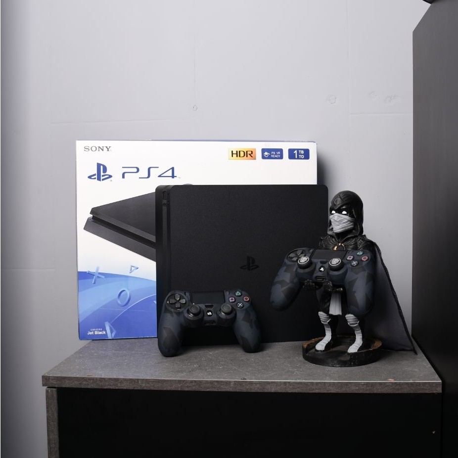 Ps4 slim 1tb پلی استیشن 4 کپی خور