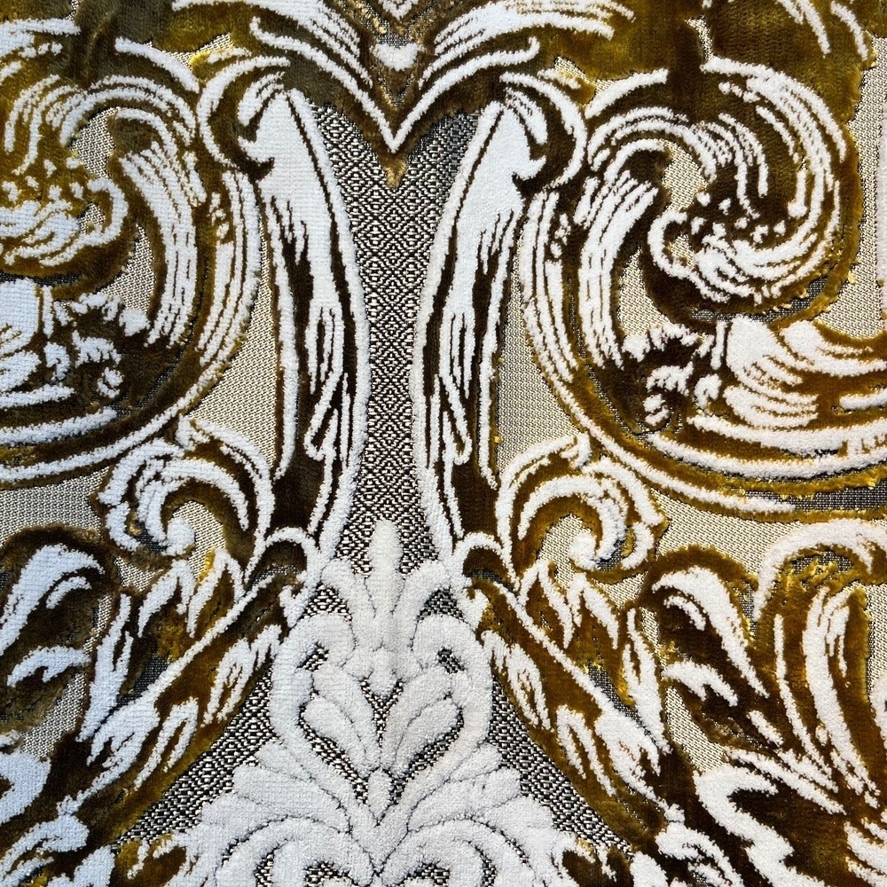 پرده دستک آماده مخمل طرحدار رنگ طلایی