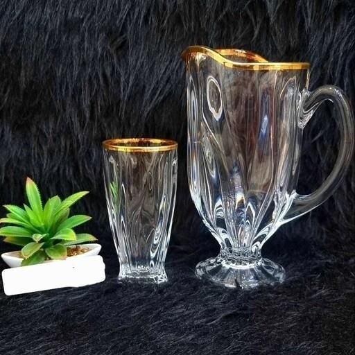 پارچ ولیوان خارجی شفاف ودور طلا همراه با6 لیوان