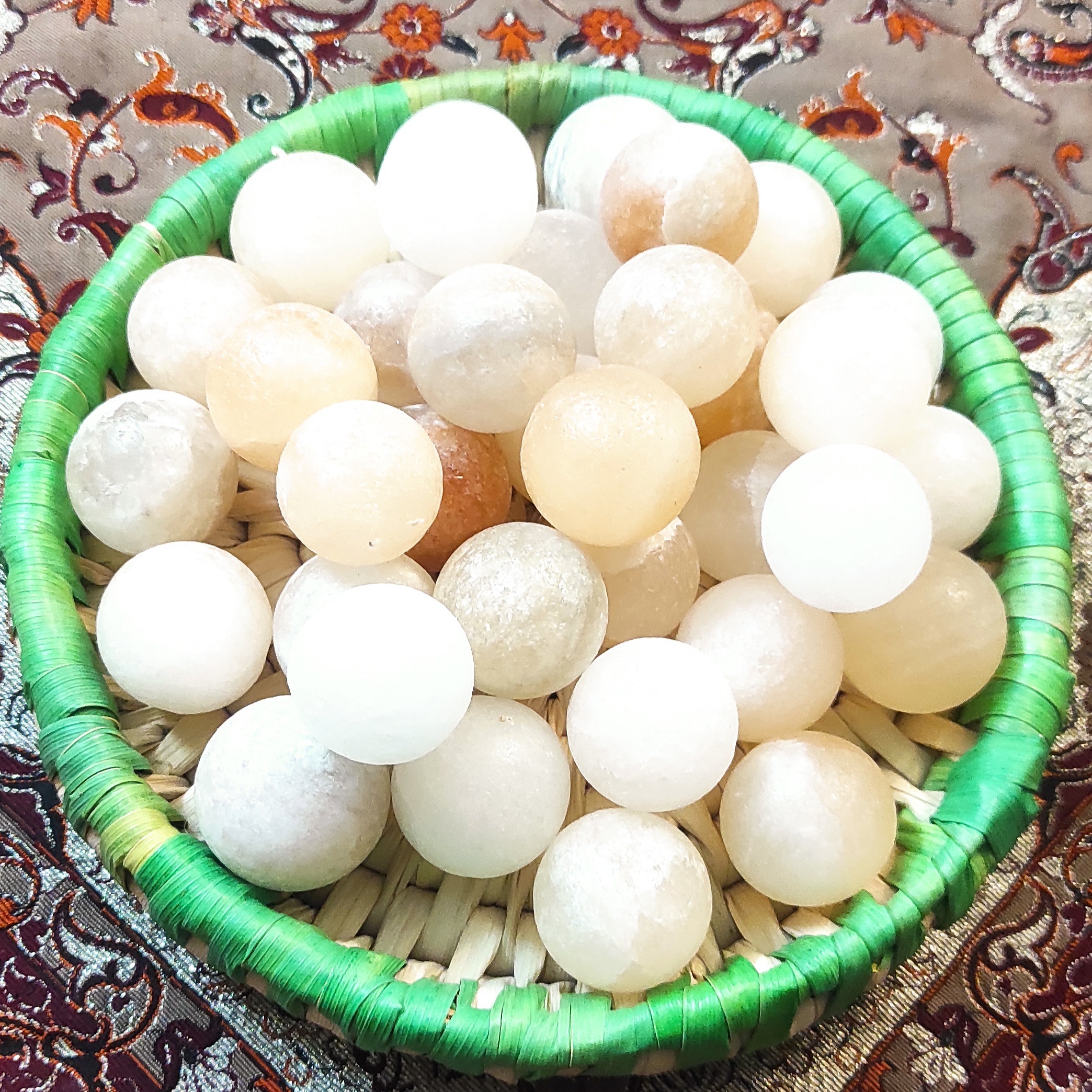 سنگ نمک ماساژ مدل گوی قطر2.5
